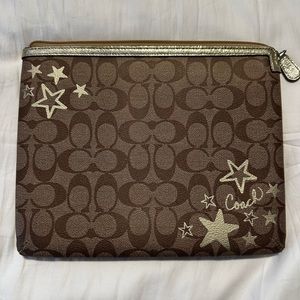 COACH Pouch